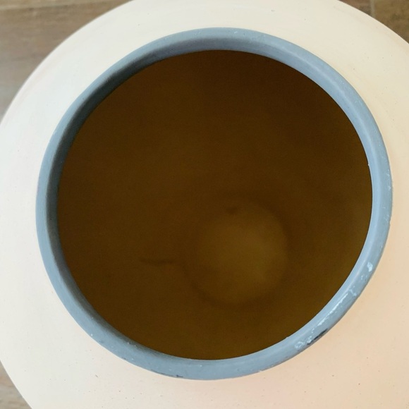 Vintage Native American Pottery Vase Signed By Grey Father, 1985 - Picture 5 of 13